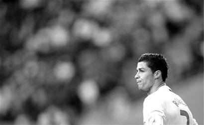 法足协主席：看到有人拍姆巴佩行李标签，这种骚扰实在太夸张（法国足协主席斥偷拍姆巴佩行李牌：行为越界，骚扰离谱）