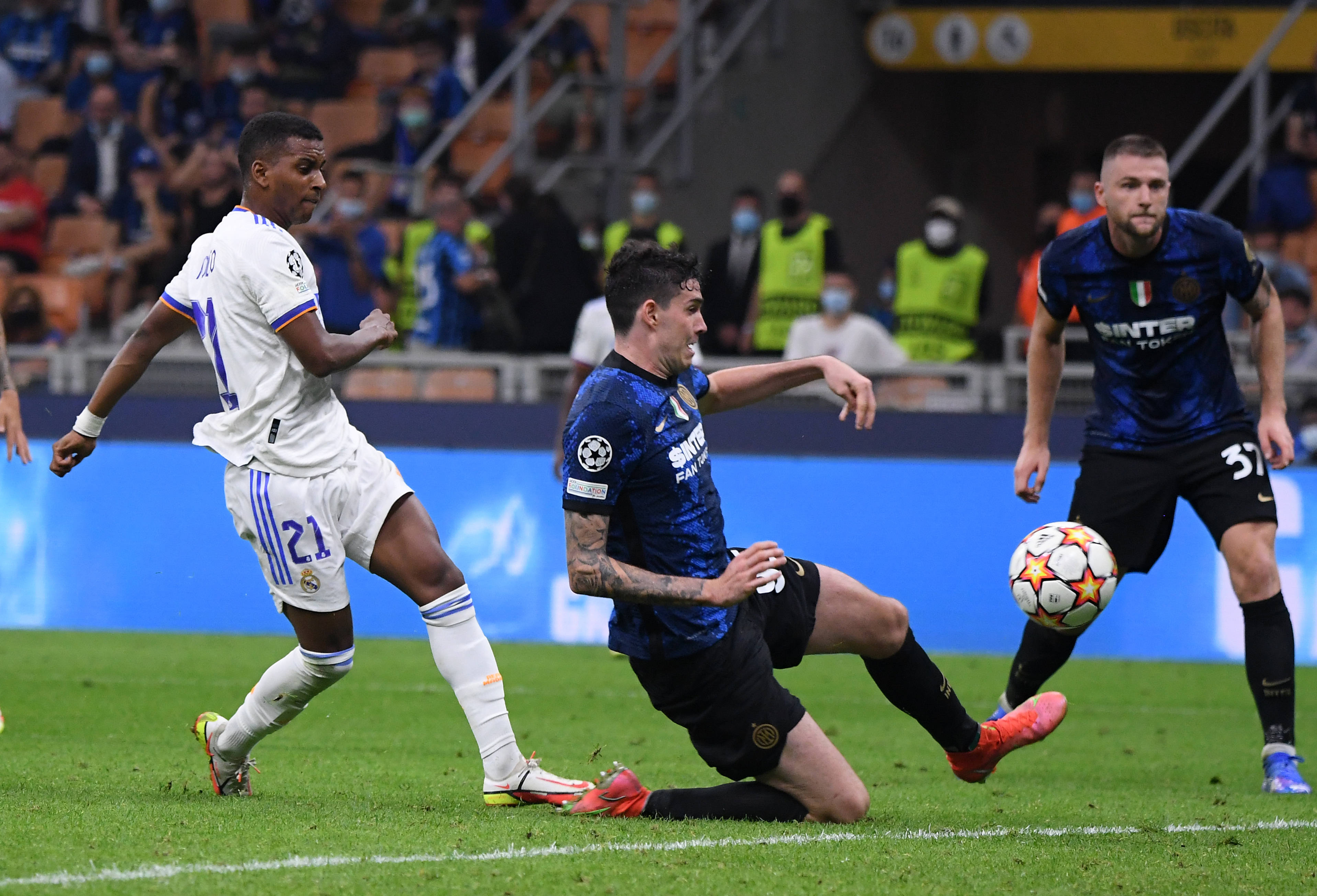 斯拉维亚队长：下半场我们想踢得更具威胁，但阿森纳太强了