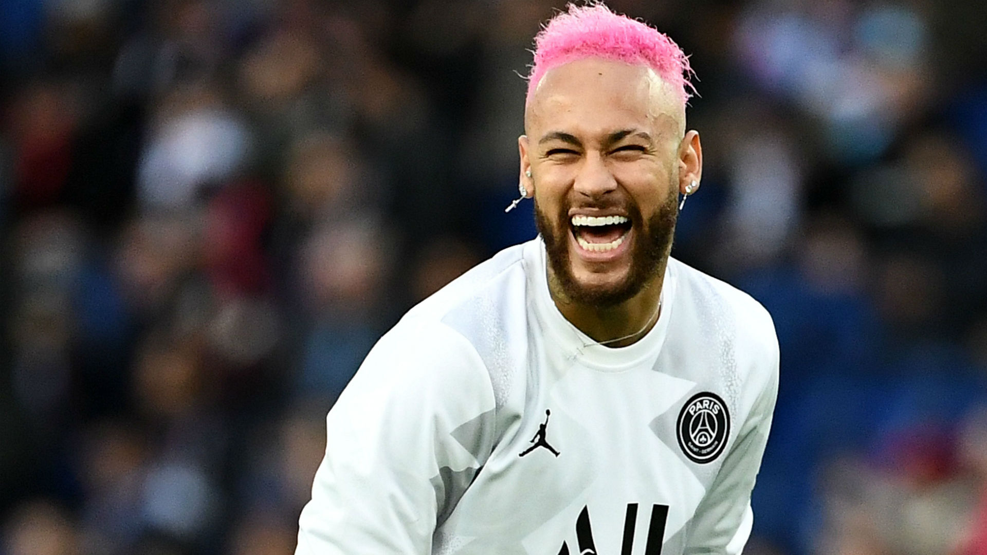 广东攻守兼备显示冠军相