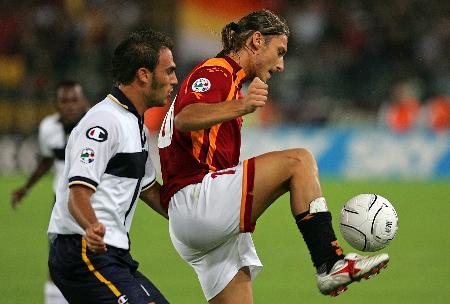 慕尼黑晚报：两名葡体球迷燃放烟火导致球迷和安保受伤被捕